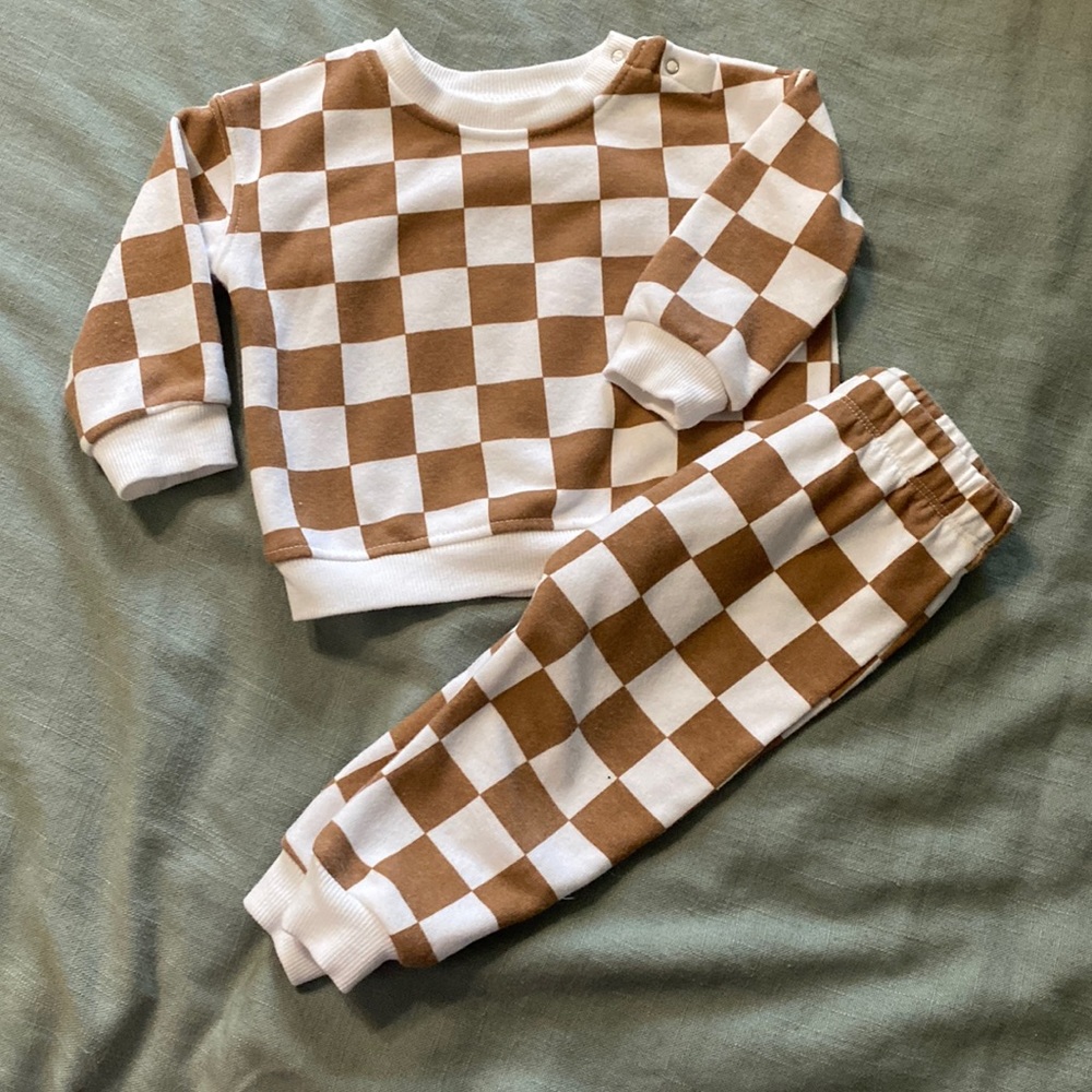 Grayson Mini checkered sweat set 6-9 months wore once